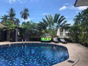  Tropical Palm Resort  Ламаи Бич